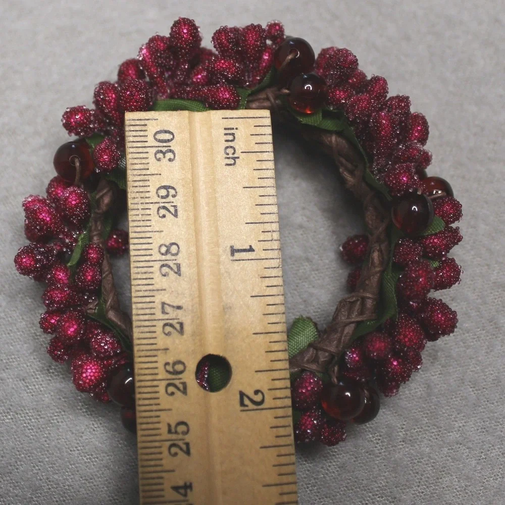 Pier 1 Napkin Rings Red Sugared Cranberry Holiday Set of 4 Beaded‎ Berry